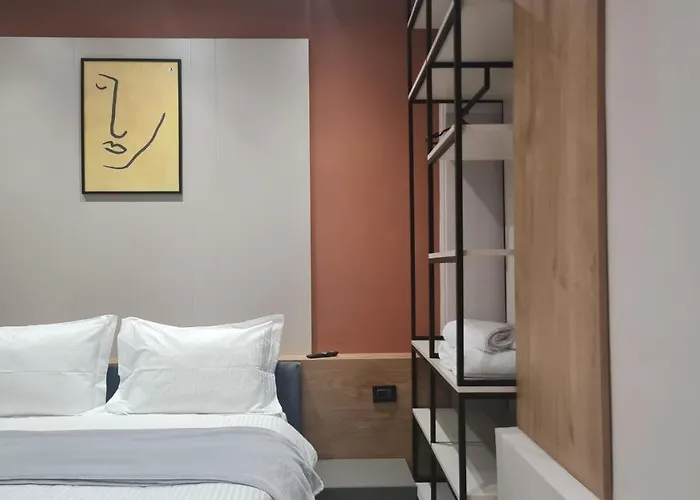 Tam Center Next To Blloku No2 تيرانا